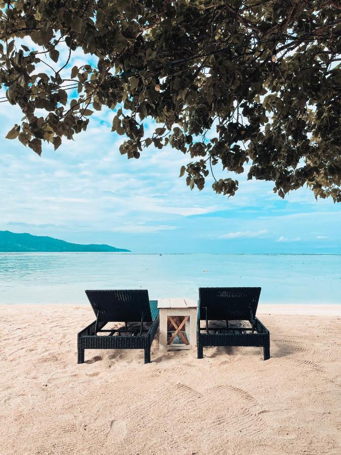 Serenity Luxurious Beachfront Villa & Spa With Private Infinity Pool, 8 Guests กิลิไอร์ ภายนอก รูปภาพ