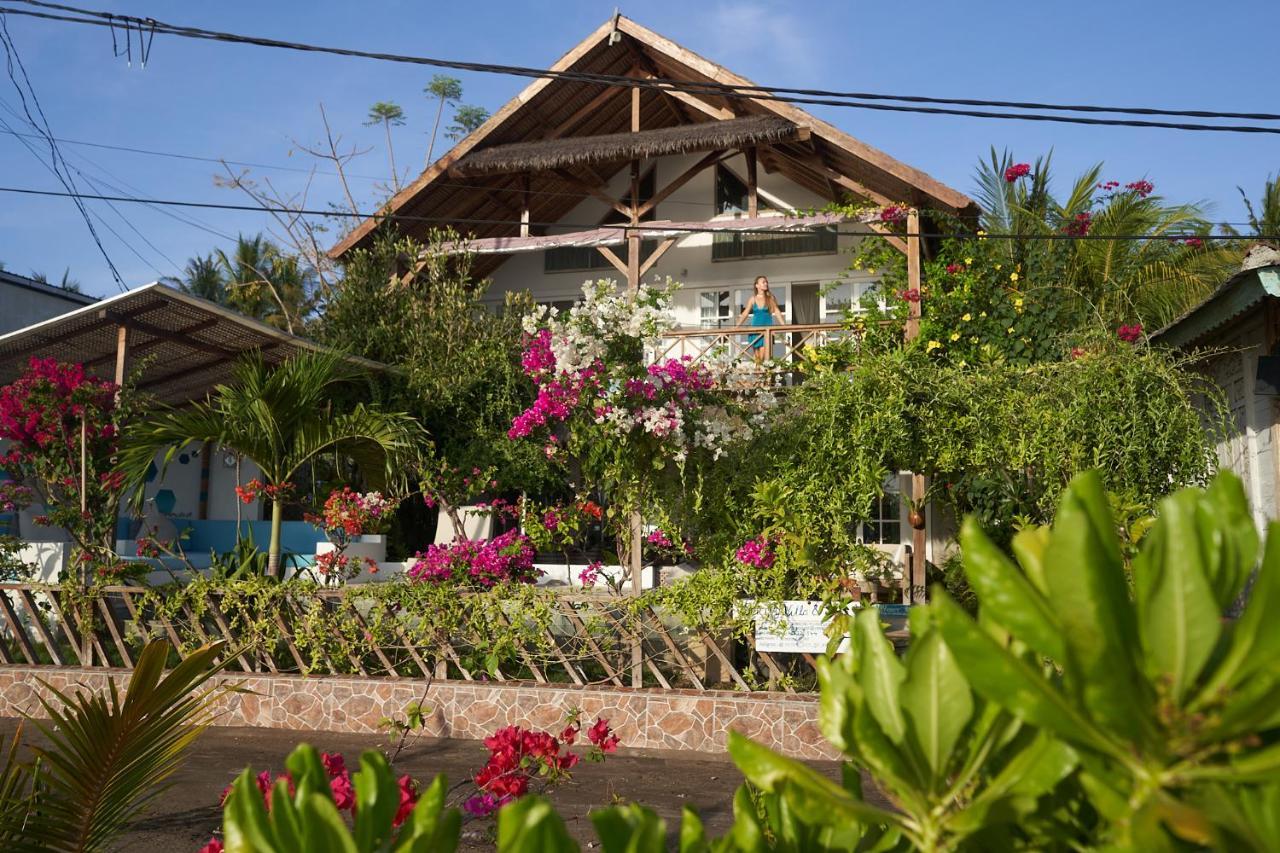 Serenity Luxurious Beachfront Villa & Spa With Private Infinity Pool, 8 Guests กิลิไอร์ ภายนอก รูปภาพ