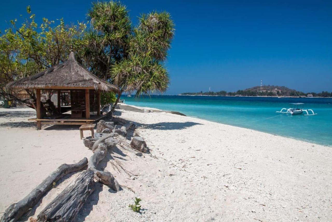 Serenity Luxurious Beachfront Villa & Spa With Private Infinity Pool, 8 Guests กิลิไอร์ ภายนอก รูปภาพ