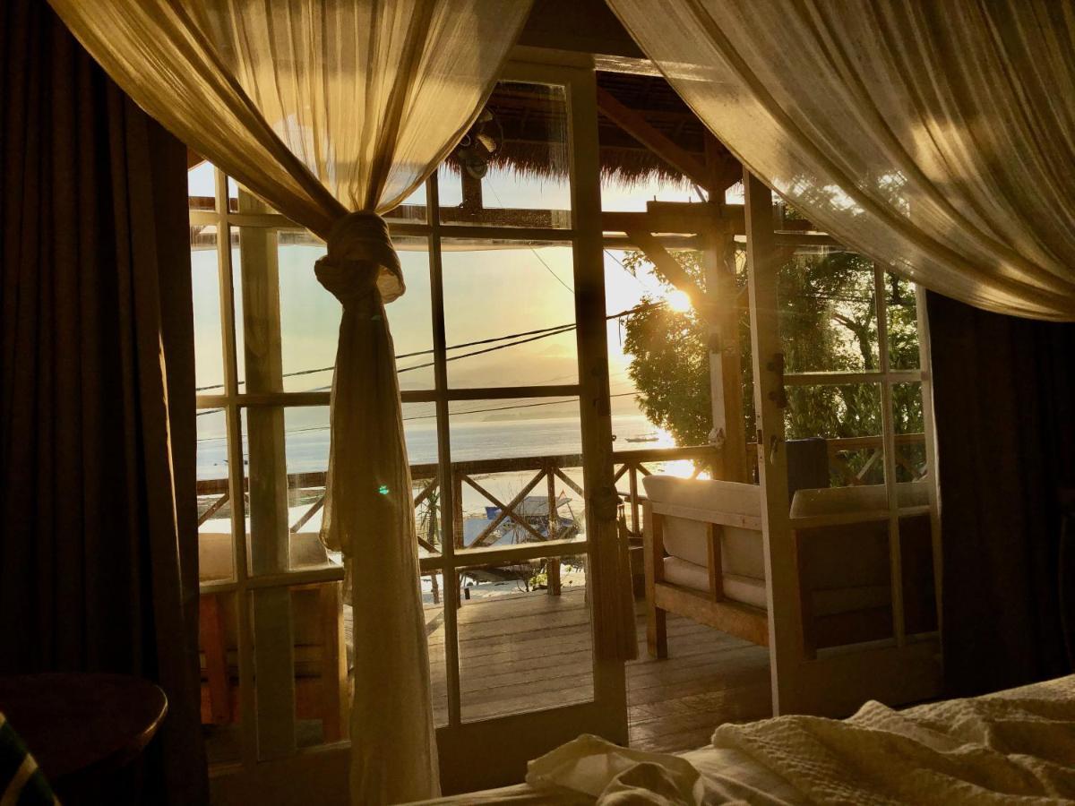 Serenity Luxurious Beachfront Villa & Spa With Private Infinity Pool, 8 Guests กิลิไอร์ ภายนอก รูปภาพ